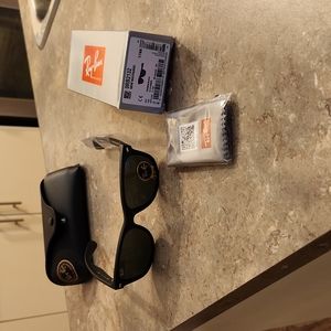 Raybans - new wayfarer
